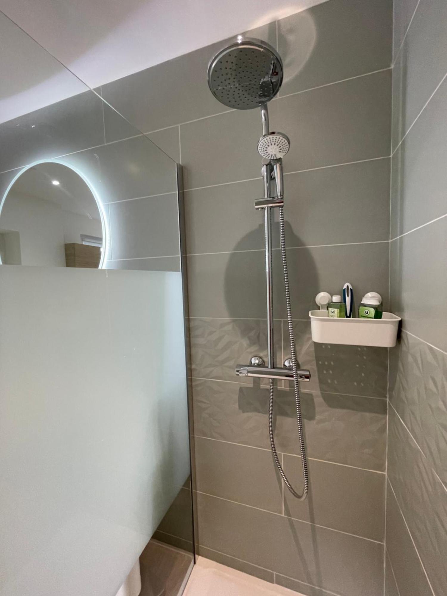 Banting Room Dury  Экстерьер фото